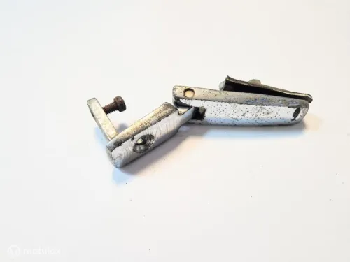 Achterklepscharnier links Volvo Amazon combi 220 669443