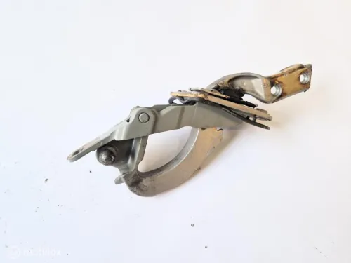 Achterklepscharnier links Volvo 850 V70 V70XC 6846668 5D