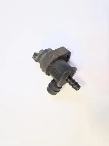 Tank ontluchter Volvo C70 S60 S80 V70 XC70 XC90 8653908