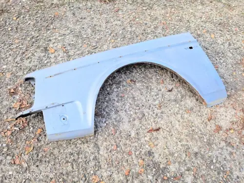Spatbord links Volvo 242 244 245 262 264 265 1382277