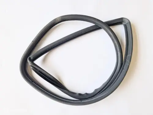 Deurrubber linksachter Volvo 850 S70 V70 V70XC 1372653