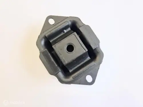Versnellingsbaksteun Volvo 740 760 940 960 1328900