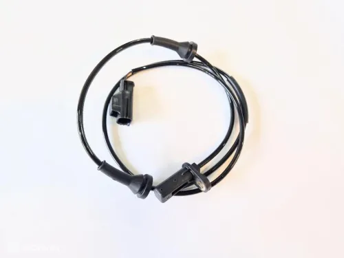 ABS sensor Volvo S60 S80 V70 XC70 30773740