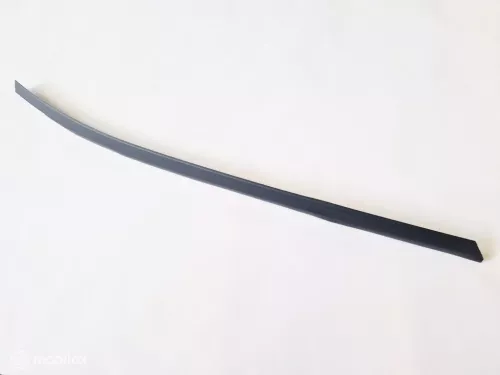 Raamlijst a-stijl links Volvo V70 XC70 zwart 2001-2007