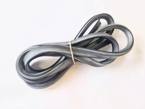 Deurrubber rechts Volvo P1800 P1800ES 672153