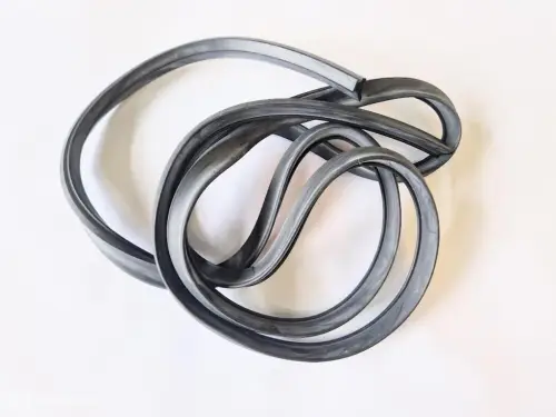 Deurrubber links Volvo P1800 P1800ES 672152