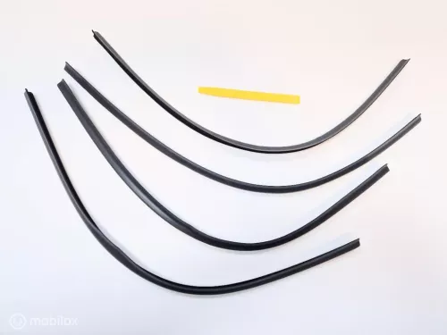 Raamlikker set Volvo 140 160 240 260 3540123