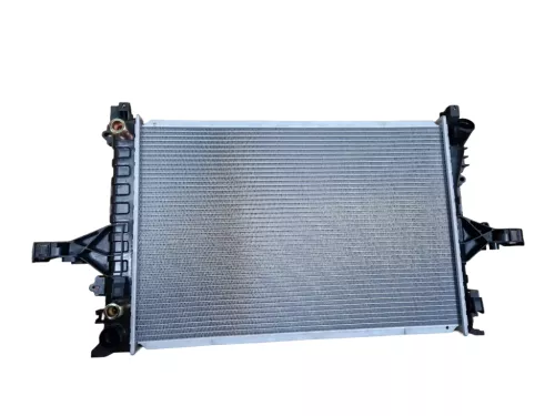 Radiateur Volvo S60 S80 V70 XC70 31319056 Hand / Autom
