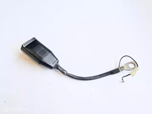 Gordelslot vanger Volvo 360 2.0 GLT Inj. ('82-'89) BHF6690