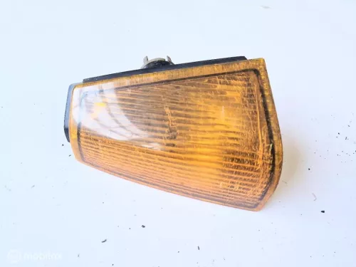Knipperlicht links Volvo 360 2.0 GLT Inj. ('82-'89) 3298064