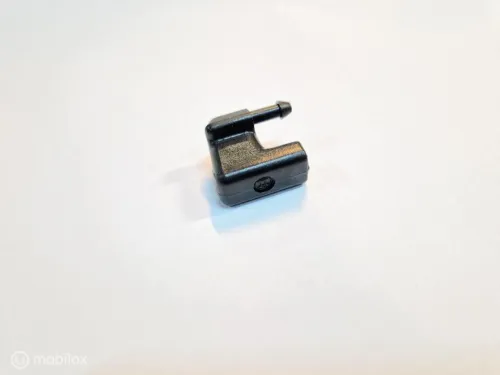 Koplampsproeier rechts Volvo 740 760 780 3518092