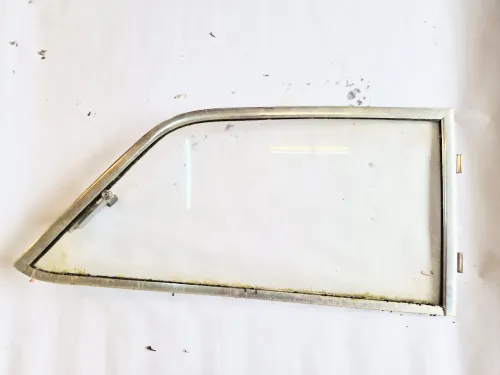 Klapraam zijruit R Volvo 142