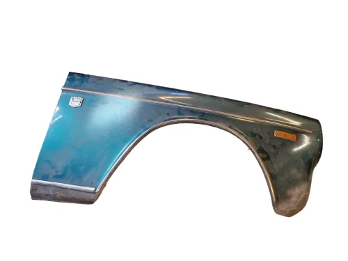 Spatbord rechts Volvo 164 1382276