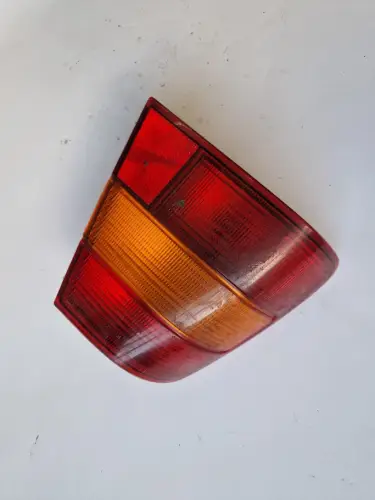Achterlicht links achter Volvo 940 960 4D sedan