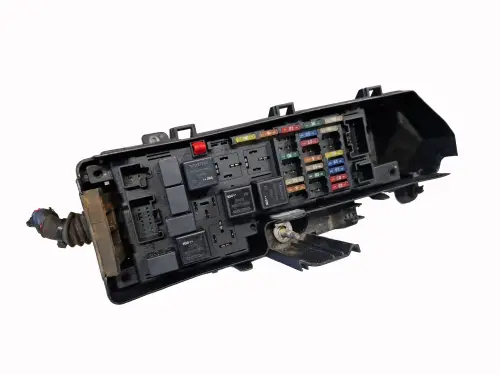 Zekeringenkast motorruimte Volvo V70 II 9494210 / 9452993