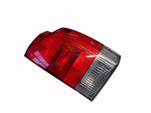 Achterlicht rechts onder. Volvo V70 II 9154498