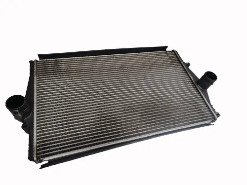 Intercooler Volvo V70 II 8683169
