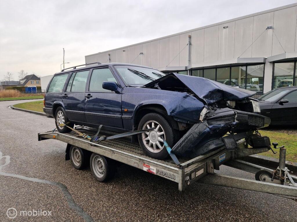 Inkoop & verkoop van klassieke Volvo's en onderdelen